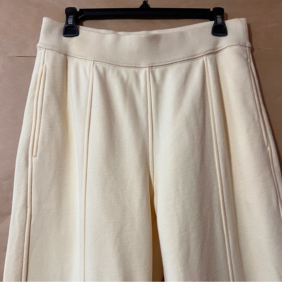 Alo Yoga | High Waist Free Time Straight Leg Sweatpants French Vanilla Size M - Picture 3 of 12